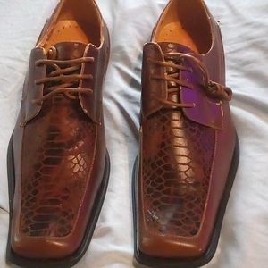 Elario brown leather dress shoe